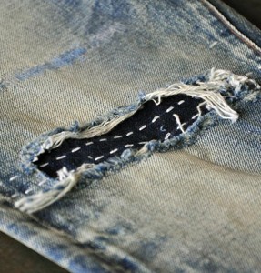 กางเกงยีนส์เดนิมน้ำหนักเบาทรงตรงเอวกลางคุณภาพสูงแบบสั่งทำพิเศษ ตกแต่งด้วยผ้าปะติด ซิป แต่งยับสไตล์ลำลองและเป็นทางการสำหรับฤดูใบไม้ร่วง - Product Image 6