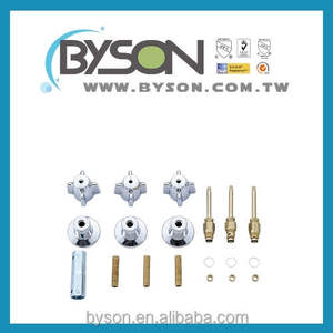 Juego Universal de Accesorios de Plomería Multimaterial con Palancas de Control de Triple Acabado Metálico - Product Image 2