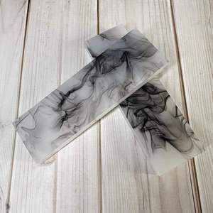 Material de resina hecha a mano con acabado brillante para mangos de cuchillos, escamas de epoxi pulidas para fabricantes de cuchillos, proyectos de bricolaje para mangos y hojas. - Product Image 3