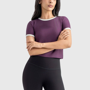 Camiseta Deportiva Corta para Mujer, Personalizable, OEM, Cuello en V, Ajustada, de Secado Rápido, Anti-Pilling, para Yoga - Product Image 1