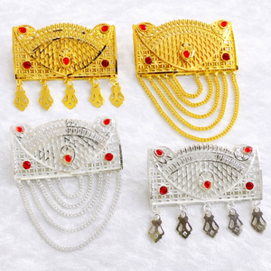 Peigne à cheveux vintage plaqué or, fait main, écologique, étanche, élégant, en alliage, avec mini pierres rouges, fleurs, animaux et pompon - Product Image 3