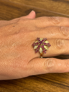 Bague pour femme en alliage plaqué or 18 carats avec grappe de fleurs en diamant, sertie pavé, style vintage, bijoux de fiançailles et de mariage, pierre de naissance d'octobre - Product Image 3