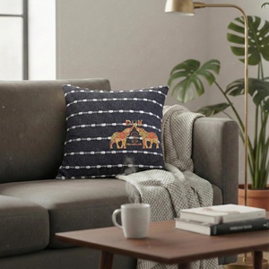Nouvelle Arrivée Housses de Coussin Modernes Personnalisées en Coton Tissé, Housse de Coussin Décorative pour Canapé à Pompons - Product Image 5