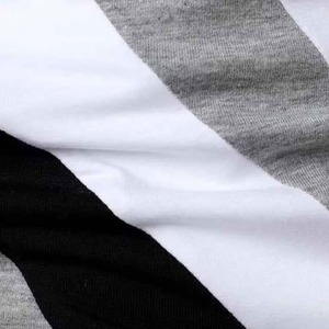 Polo rayé pour homme, manches courtes, tricoté, coupe ajustée, décontracté, design bicolore gris, blanc, noir, motif contrasté - Product Image 4