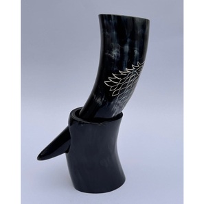 Copa Vikinga Hecha a Mano con Soporte, Grabada con Cabeza de Lobo, para Cerveza, Sidra o Cerveza Alemana - Product Image 1