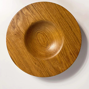 Plateau en bois de style professionnel, idéal pour servir les currys et les sauces, et pour une présentation élégante des aliments. Vaisselle durable en provenance d'Inde. - Product Image 1