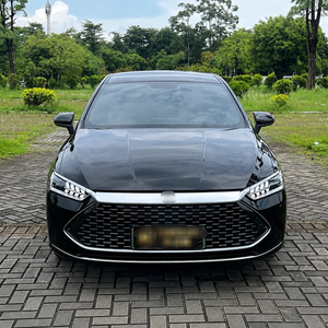 2024 B.Y.D Qin Plus Honor DMi Sedán Híbrido Edición Líder Asientos de Cuero Transmisión Automática Bajo Kilometraje Venta al por Mayor Exportación - Product Image 2