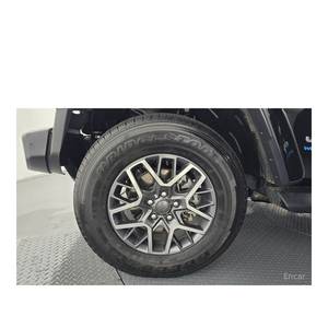 Jeep Wrangler 2.0 Overland Power Top 4 portes 4x4 avec boîte de vitesses automatique, caméra de recul, modèle décembre 2022, sièges en tissu, 49 809 km - Product Image 5