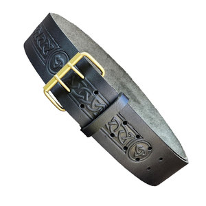Cinturón de Cuero con Patrón de Espiral Celta, Cinturón Escocés de Alta Calidad 100% Cuero, Suministros de Fábrica OEM ODM - Product Image 1