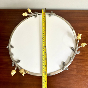 Wedding <b>Decoration</b> <b>Cake</b> Stand Leaf Design Finished Metal <b>Cake</b> Stand White Color Top Cutting Edges <b>Cake</b> Stands <b>Supplies</b> - Product Image 3