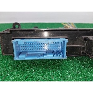 ECU และโมดูลคอมพิวเตอร์มือสองสำหรับรถยนต์ซีรีส์ 7 รุ่น 922849002 - Product Image 3