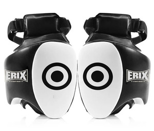 Protector de Muslos de Cuero PU Duradero con Alta Elasticidad y Correas Ajustables para Entrenamiento de Kickboxing, MMA y Artes Marciales - Product Image 1