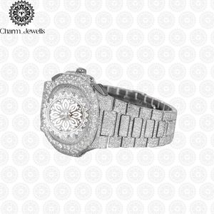 Montre de luxe pour homme Charm Jewells en acier inoxydable, boîtier de 40 mm, mouvement mécanique, accents de diamants, bracelet en cuir, étanche 10 bars - Product Image 2