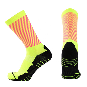 Chaussettes de sport de qualité supérieure pour hommes, chaussettes de baseball décontractées, prix raisonnable, directement du fabricant. - Product Image 5