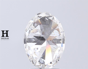 Diamant blanc ovale de 3 carats, couleur E, clarté VS1, avec une symétrie allongée impeccable et un éclat de feu glacé époustouflant. - Product Image 4