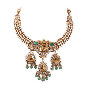 Collier ras du cou et boucles d'oreilles traditionnels en argent 925 Gajaah, avec diamants Polki et émeraudes, motif temple Nakshi, collection Sacred Divine Assembly - Product Image 3