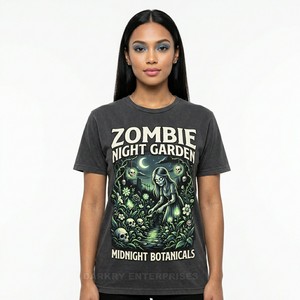 Camiseta de Mujer con Estampado Personalizado, Diseño Gráfico de Araña Reina Gótica, Camiseta Vintage de Terror, Fabricante OEM de Camisetas de Algodón Oversize - Product Image 2