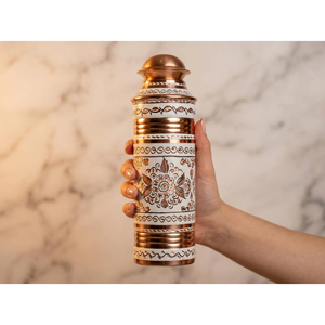 Botella de Cobre Puro Pintada a Mano con Acabado Pulido, Hecha a Mano en India, Beneficios para la Salud, Botella de Cobre para Beber Agua - Product Image 4