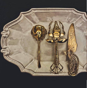 Couverts dorés à thème insectes, avec motifs de coléoptères et de homards. Pièces audacieuses et originales disponibles à <span class=keywords><strong>prix</strong></span> de gros. - Product Image 1
