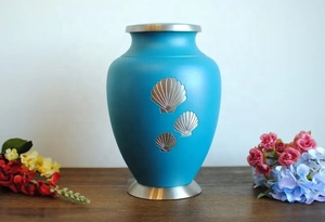 Urne commémorative Coastal Tribute, design coquillage bleu aqua avec bordure argentée, couvercle décoratif, récipient pour cendres funéraires - Product Image 3