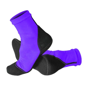 Chaussettes de sport aquatiques unisexes en néoprène, style tendance, haute performance, avec points antidérapants en silicone de 3 mm - Product Image 2