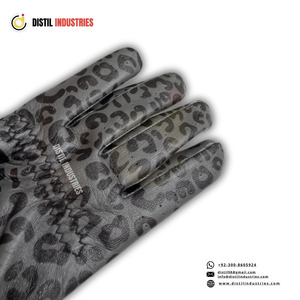 Guantes de golf resistentes al sudor para todo tipo de clima con ajuste transpirable, agarre fuerte, palma flexible y control de humedad para golfistas. - Product Image 5