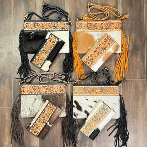 À la mode femmes 2 pièces ensemble sac à bandoulière à franges en cuir usiné à la main avec ensemble d'embrayage de carte à trois volets en cuir de vachette usiné à la main - Product Image 6