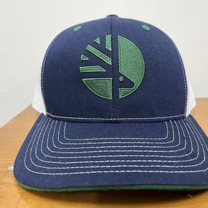 Chapeau de camionneur structuré à 6 panneaux en maille respirante, broderie personnalisée, idéal pour les tenues quotidiennes des adultes, fabriqué au Vietnam par un fournisseur de haute qualité. - Product Image 1