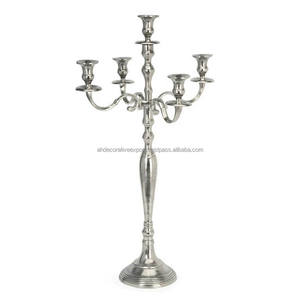 Candélabre haut en aluminium plaqué cuivre chaud et attrayant avec 7 bras de bougie décor de sol et de pièce maîtresse de mariage candélabres faits à la main - Product Image 6