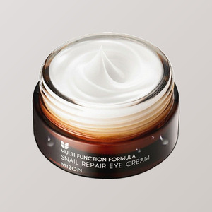 Crema hidratante para el rostro Mizon Snail Repair EyeCream 15ml, crema facial de baba de caracol, crema facial para hombres, crema para el brillo facial, cremas faciales coreanas - Product Image 5