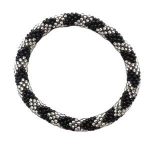 Conjunto de pulsera apilable con cuentas Aspecto moderno y en capas Natural Vibes de MD Handicraft - Product Image 1