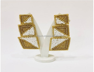 ต่างหูแฟชั่นสไตล์โบฮีเมียนลายดอกไม้ประดับลูกปัด เหมาะสำหรับงานปาร์ตี้ งานแต่งงาน ของขวัญ  สามารถสั่งทำขนาดได้ - Product Image 3