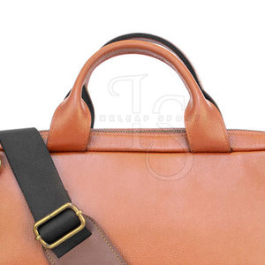 Sac pour ordinateur portable en cuir léger de haute qualité avec taille et couleur personnalisées, design décontracté et écologique - Product Image 6