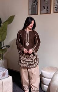 Embroidered Floral Pattern Traditional <b>Roman</b> Silk 2-Piece <b>Shorts</b> Set for Women Knitted Fabric Ready Wear All Seasons - Product Image 2