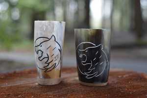 Mug en corne sculptée écologique style viking nordique, motif Yggdrasil, corne de bœuf naturelle, style médiéval, tasse à bière de mariage, coffret cadeau - Product Image 3