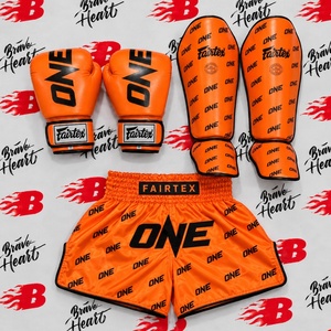 ชุดมวยไทยสีแดงพรีเมียม ชุดฝึกซ้อมหนังแท้ พร้อมนวม Fairtex ราคาประหยัด - Product Image 4