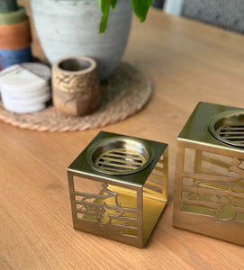 Quemador de Incienso Cuadrado Dorado con Caligrafía Árabe, Incensario de Metal de Lujo al por Mayor, Decoración Islámica Moderna para Mesa - Product Image 5