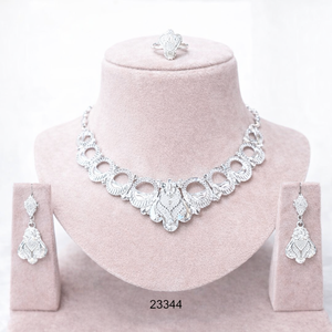 Elegante conjunto de collar con diseño de hojas en acabado dorado y plateado con pendientes colgantes a juego 23339 - Product Image 6