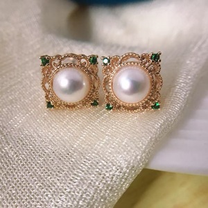 Pendientes de Perlas de Agua Dulce de Alta Calidad de 7.5-8MM, Verde Palacio Clásico con Tallado Limpio y Suave, Estilo Moderno - Product Image 2