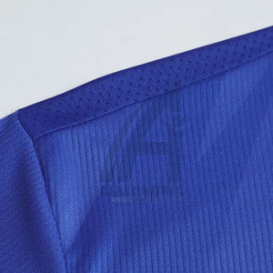 Camiseta de fútbol al por mayor a precio razonable, ropa deportiva 100% poliéster, diseño personalizado hecho por Alexandria Industries - Product Image 4