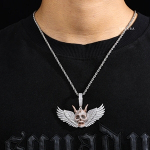 Pendentif Crâne Démon Ailé - Pendentif Moissanite Entièrement Sertie en Argent 925, Pendentif Moissanite Fait Main, Pendentif Démon en Moissanite - Product Image 1