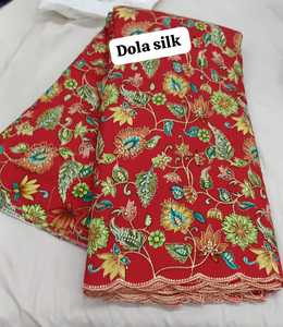 Tela de Seda Pura Dola con Bordado Floral, 95 GSM, 44 Pulgadas de Ancho, Material de Bordado Floral de Diseño para Prendas Étnicas, 5 Metros - Product Image 3