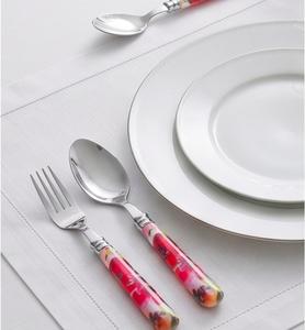 Ensemble de couverts à imprimé floral rouge avec tête en argent avec couverts en acier inoxydable pour table à manger, restaurants à domicile et hôtel - Product Image 3