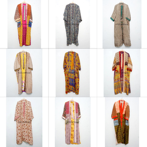 Robe de plage kimono vintage en patchwork 100% soie de sari, couvre-bikini, peignoir, tenue de bain, luxe, doux, sexy, séchage rapide, vente en gros - Product Image 1