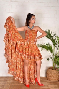 Robe longue bohème en soie à épaules dénudées et coupe asymétrique pour femme – Élégante, décontractée, idéale pour les soirées, respirante et légère – Vente en gros, export Inde - Product Image 6