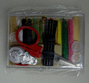 ชุดเย็บผ้า AA0199 |   สำหรับกรรไกร เข็ม ด้าย กระดุม อุปกรณ์เย็บปักถักร้อยแบบพกพา สำหรับใช้ในบ้าน การเดินทาง ผู้เริ่มต้น และกรณีฉุกเฉิน - Product Image 3