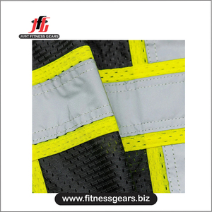 เสื้อกั๊กนิรภัยสำหรับผู้ชายแบบมีฮู้ด ยี่ห้อ JUST FITNESS GEARS รุ่นพรีเมียม เป็นมิตรกับสิ่งแวดล้อม เหมาะสำหรับฤดูหนาว สะท้อนแสงได้ดี มีกระเป๋าหลายช่อง เหมาะสำหรับใส่ทำงานหรือสวมใส่ลำลอง - Product Image 6