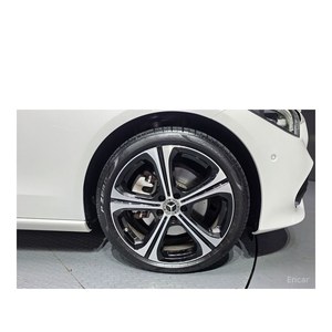 Mercedes-Benz Classe C C300 4MATIC Avantgarde 2024/3, 29 990 km, Boîte de vitesses automatique, Volant à gauche, Caméra de recul - Product Image 5
