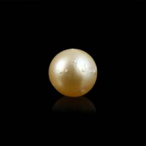 Handcrafted 5.05 Carat Golden Pearl Loose Gemstone for Fine Jewelry - Product Image 1