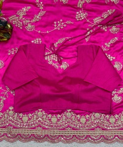 <b>Women</b> Trendy Designer <b>Saree</b> <b>For</b> Wedding Party Festival Celebration Traditional Ethnic Wear With Beautiful Stylish Pattern - Product Image 4